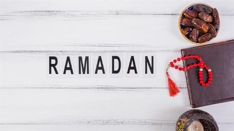 Ramadan 2026 in the UAE and Saudi Arabia: Compliance, Consumer Peaks, and Strategic Timing for Foreign Businesses